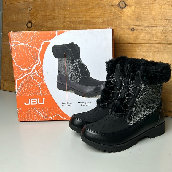 NIB Women’s Football JBU Herringbone Black Lightweight Winter Boot - Picture 1 of 6